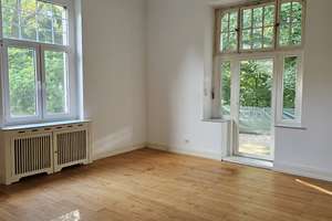 Herrschaftliche Altbauwohnung mit Parkcharakter – 6 Zimmer auf ca. 237 m² in Wuppertal-Uellendahl – Die vollständige Adresse der Immobilie erhältst du vom Anbieter., 42111 Uellendahl-Katernberg, Wuppertal – Vorschaubild 4