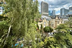 Großzügige 3-Zimmer-Wohnung mit Sonnenbalkon und Skylineblick im beliebten Frankfurter Westend – 60325 Westend-Süd, Frankfurt am Main – Vorschaubild 3