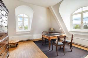 Charmantes Domizil im historischen Hubertuspalais: 2013 modernisierte 3-Zimmer-Wohnung – Die vollständige Adresse der Immobilie erhältst du vom Anbieter., 80639 Nymphenburg, München – Vorschaubild 5