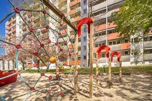 Reinkommen und Wohlfühlen: familienfreundliche 3-Zimmer-Wohnung mit Balkon – 1307 Johannstadt-Süd, Dresden – Vorschaubild 1
