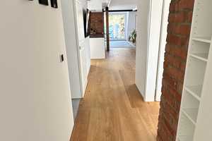 Exklusive 2,5 Zimmer Dachgeschosswohnung mit hochwertiger Einrichtung, klimatisiert und Balkon – Stuttgart – Vorschaubild 13
