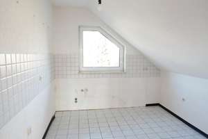 Gemütliche 3-Zimmer-Dachgeschosswohnung in ruhiger Lage – Katharinenstraße 9, 64297 Eberstadt, Darmstadt – Vorschaubild 2
