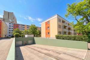 Modernisierte 4-Zimmer-Wohnung mit Balkon in begehrter Lage von Augsburg-Lechhausen – Die vollständige Adresse der Immobilie erhältst du vom Anbieter., 86167 Lechhausen-Ost, Augsburg – Vorschaubild 13