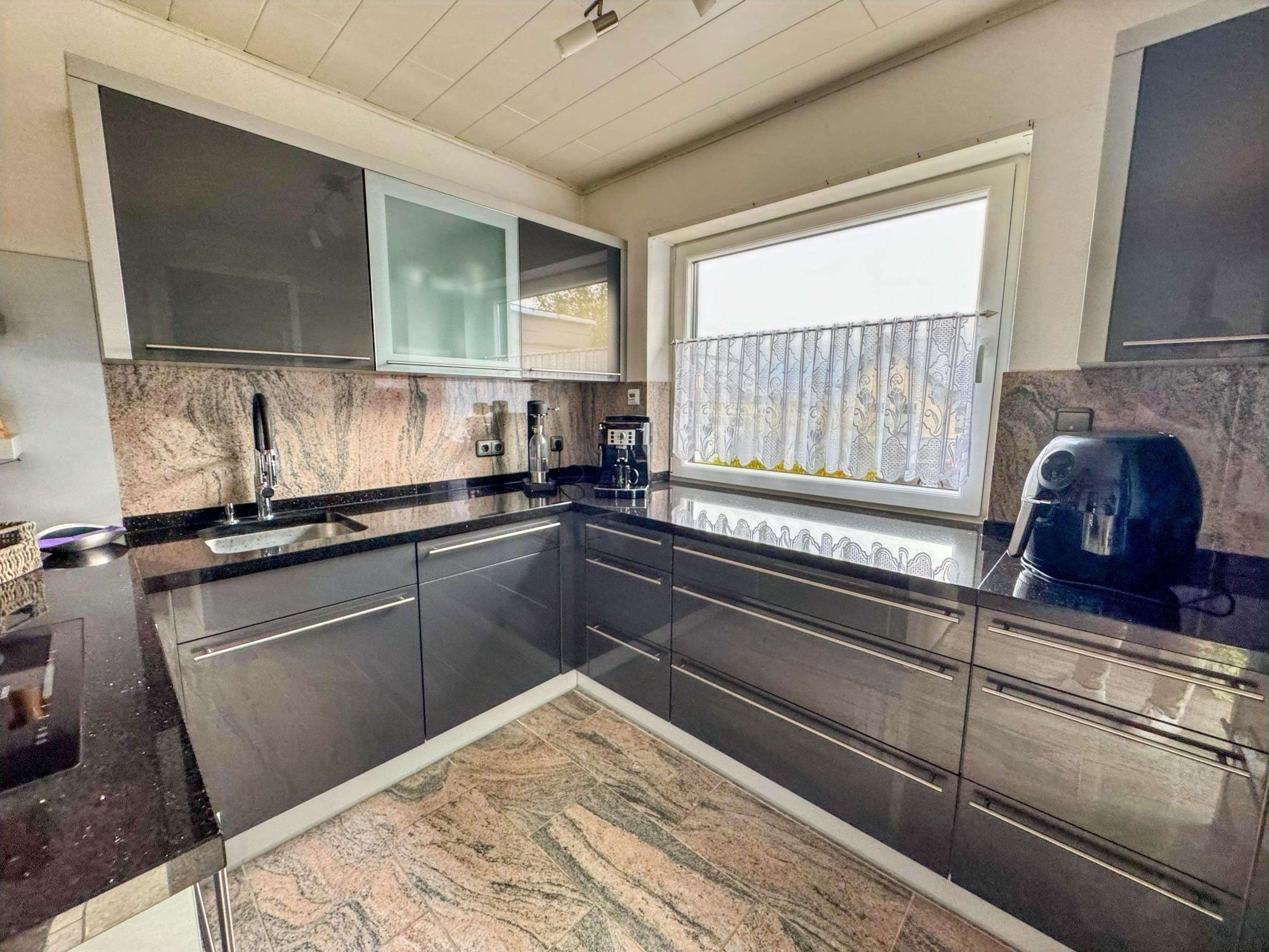 Immobilie in Bell - Maritimer Wohntraum mit Wellnessoase Innen & Außen - Bild 20