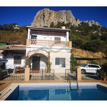 Landhaus, 2 Wohneinheiten, Swimmingpool, Aussicht