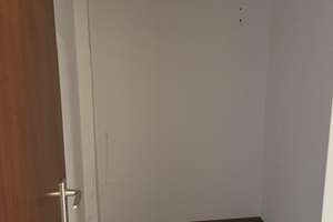 Gut geschnittene 2-Zimmer-Eigentumswohnung, Balkon und Fahrstuhl in gepflegter Wohnanlage in Wald. – Die vollständige Adresse der Immobilie erhältst du vom Anbieter., 42719 Gräfrath, Solingen – Vorschaubild 16