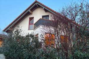 Gepflegtes 5-Zimmer-Haus mit Garage in Hergatz – Die vollständige Adresse der Immobilie erhältst du vom Anbieter., 88145 Hergatz – Vorschaubild 1