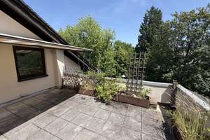 2 Zimmer in Wiesbaden-Sonnenberg mit Dachterrasse