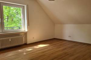 Helle DG-Wohnung mit Balkon und freiem Blick in die Natur – Sigismundstr. 7, 65205 Erbenheim, Wiesbaden – Vorschaubild 4