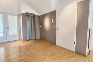 Exklusives 4-Zimmer-Dachgeschosswohnung in bester Josephsplatz-Lage – Augustenstraße 116, 80798 Josephsplatz, München – Vorschaubild 3