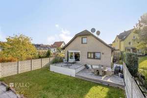 Ein Zuhause mit Zukunft – Familientraum mit Pool in Bergisch Gladbach-Hebborn – Die vollständige Adresse der Immobilie erhältst du vom Anbieter., 51465 Stadtmitte, Bergisch Gladbach – Vorschaubild 23