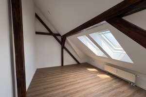 *  Besondere Dachwohnung mit großen Fensterflächen, Balken und Schrägen - ID 6728* – Die vollständige Adresse der Immobilie erhältst du vom Anbieter., 1189 Coschütz/Gittersee, Dresden – Vorschaubild 5