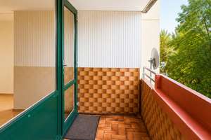 Attraktive 3-Zimmer-Wohnung mit Balkon, Aufzug, Stellplatz  – Plauener Straße 25, 30179 Vahrenheide, Hannover – Vorschaubild 8