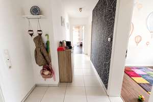***Exklusive Obergeschosswohnung mit Erdwärmepumpe und Balkon*** – Ammerweg 2, 33102 Kernstadt, Paderborn – Vorschaubild 3