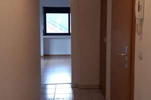 Schöne 2,5-Zimmer Mansardenwohnung mit Einbauküche – Kelheimer Str. X, 51103 Höhenberg, Köln – Vorschaubild 16