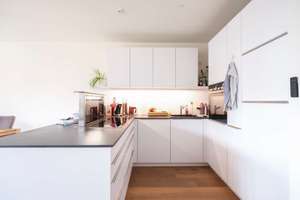 Moderne 2-Zimmer-Wohnung in Schwabing mit Balkon zum grünen Innenhof – Petra-Kelly-Straße 7, 80797 Schwere-Reiter-Straße, München – Vorschaubild 7
