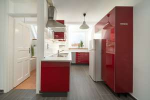 freie 2-Zimmer DG Wohnung an der Theresienwiese – Die vollständige Adresse der Immobilie erhältst du vom Anbieter., 80336 St. Paul, München – Vorschaubild 3