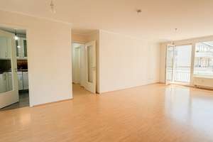 Moderne 3-Zimmer-Wohnung mit großem Balkon in 
Bogenhausen