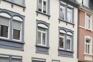 Bezugsfertige 2-Zimmer-Dachgeschosswohnung mit Gartenbenutzung ab sofort zu vermieten