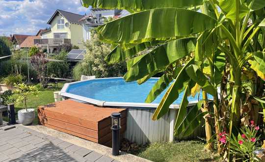 Einfamilienhaus mit großem Garten, Pool und Teich in Insheim