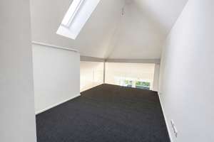 Exklusives Wohnen über den Dächern Eggenfeldens – Maisonette mit Galerie & West-Dachterrasse – Pfarrkirchenerstraße 105a, 84307 Eggenfelden – Vorschaubild 9