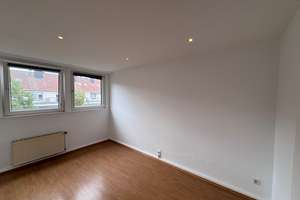 Charmante 1,5-Zimmer-Dachgeschosswohnung in zentraler Lage – Emmastr. 3, 40227 Oberbilk, Düsseldorf – Vorschaubild 3