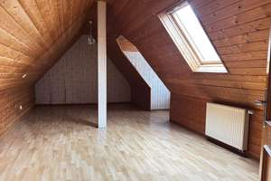 Zu vermieten 3-Zimmer-Dachgeschoss-Maisonettewohnung nahe Zentrum von Tuttlingen – Die vollständige Adresse der Immobilie erhältst du vom Anbieter., 78532 Tuttlingen – Vorschaubild 8