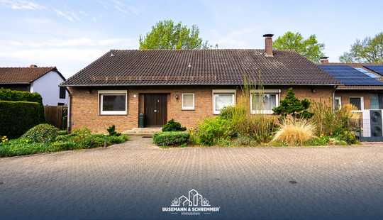 Bild von Feldrandlage - Einfamilienhaus mit großem Garten und herrlichem Ausblick