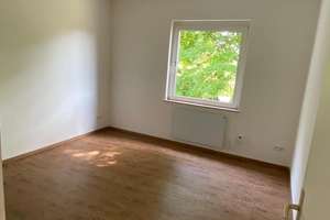 Wunderschöne lichtdurchflutete 2-Zimmerwohnung Balkon, Einbauküche und Badewanne – Manteuffelstraße 69, 44143 Kaiserbrunnen, Dortmund – Vorschaubild 3
