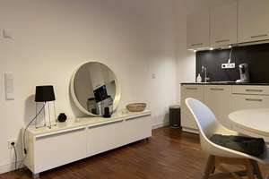 Cosy furnished apartment in Mitte next to subway with gym, rooftop terrace, sauna – Chausseestraße 106, 10115 Mitte (Ortsteil), Berlin – Vorschaubild 17