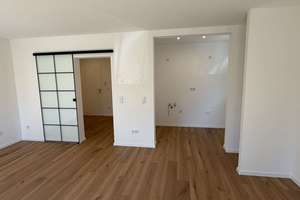 Sanierte Eigentumswohnung mit Balkon und Stellplatz in Darmstadt-Eberstadt – Die vollständige Adresse der Immobilie erhältst du vom Anbieter., 64297 Eberstadt, Darmstadt – Vorschaubild 2