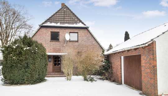 Bild von Großzügige Doppelhaushälfte mit Baureserve und Garage auf großem Grundstück in Bremen-Blumenthal