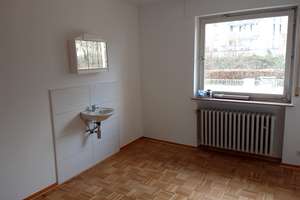 Student:innen-Wohnung: Schöne, geräumige vier ZKB in Mainz-Finthen, nur für Studi-WG ! – Die vollständige Adresse der Immobilie erhältst du vom Anbieter., 55126 Finthen, Mainz – Vorschaubild 14