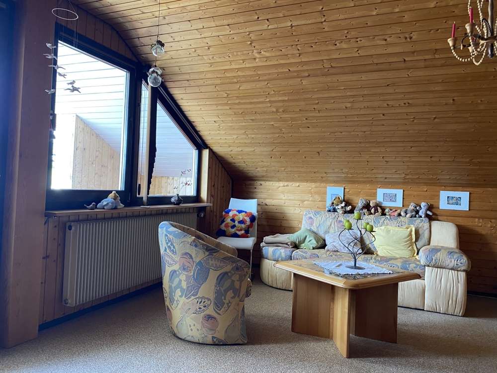 Immobilie in Rottweil - Gepflegtes Einfamilienhaus mit Einliegerwohnung in ruhiger Lage, mit Garten und Garage - Bild 19