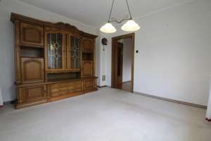 Einfamilienhaus in zentraler und ruhiger Wohnlage auf einem großzügigen Grundstück! – Die vollständige Adresse der Immobilie erhältst du vom Anbieter., 26810 Westoverledingen – Vorschaubild 9