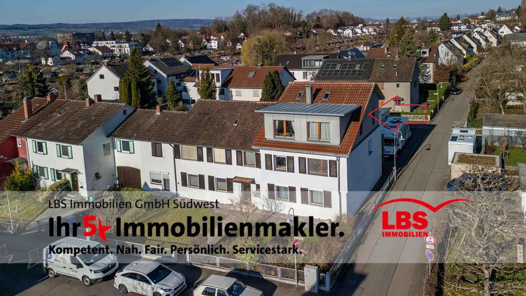 KN-Haidelmoos: Gemütliche 5-Zi.-Maisonettewohnung mit zwei Balkonen, Gartenfläche und Garage