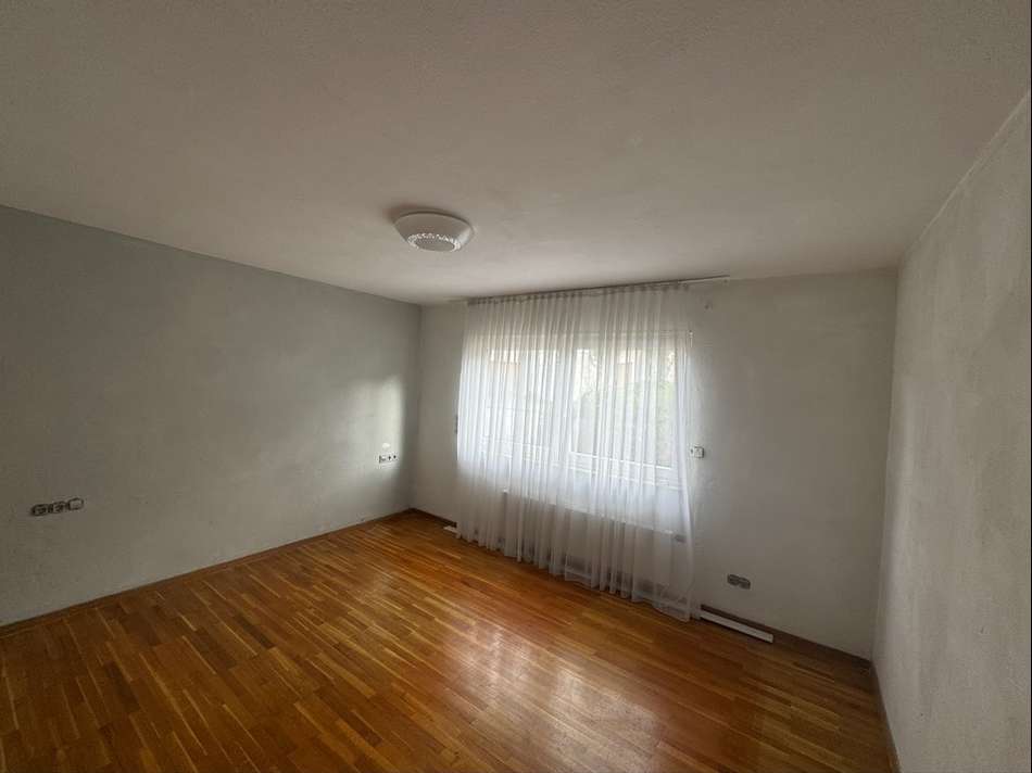 Zimmer Erdgeschoss