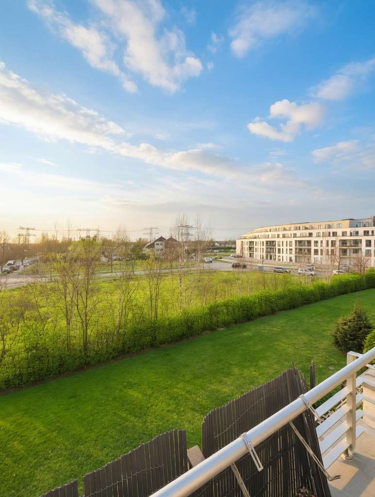 Immobilie in Panketal - Eine charmante 1,5-Zimmer-Dachgeschosswohnung mit Licht, Renditepotenzial und neuen Möglichkeiten. - Bild 0