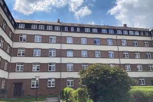 Gemütliche DG 3-Zimmer mit Laminat, Balkon und Wannenbad in ruhiger Lage! EBK mgl. – Zschopauer Platz 9, 9126 Bernsdorf, Chemnitz – Vorschaubild 5