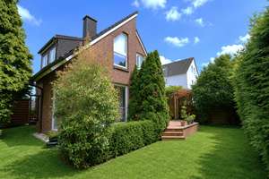 Family Dream: 9-Zi-EFH! Hochwertig ausgestattet! UG ausgebaut! Garten! Garage! Nähe Schloß Kalkum!