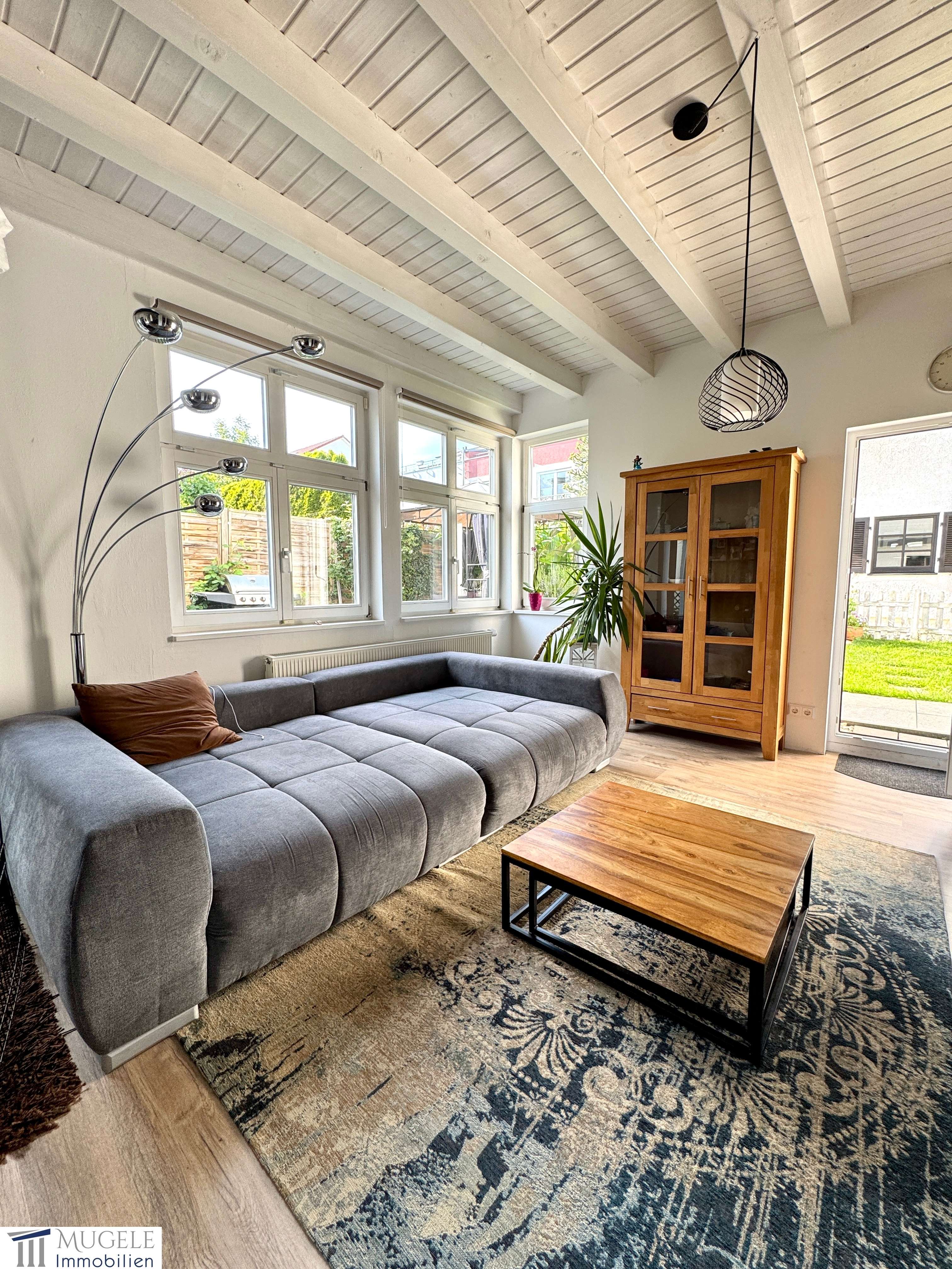 Immobilie in Holzgerlingen - 🏠 Besonderes Architektenhaus in Holzgerlingen – charmant & vielseitig - Bild 11