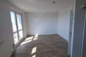 Großzügige 3-Raum-Wohnung – Aug.-Bebel-Platz 4 Haus 2, 6842 Innerstädtischer Bereich Mitte, Dessau-Roßlau – Vorschaubild 5