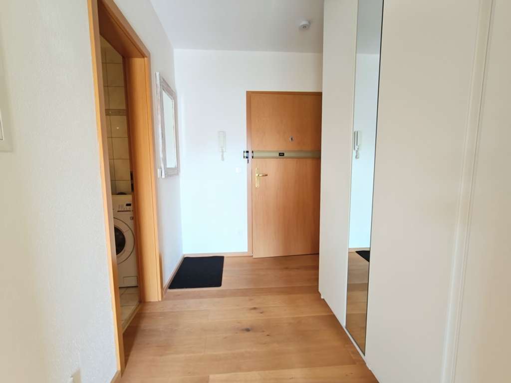 Immobilie in Bad Birnbach - geschickt aufgeteilte 2-Zimmer-Eigentumswohnung mit zwei sonnigen Balkonen u. Tiefgaragenstellplatz - Bild 4