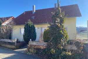 RESERVIERT! Viel Platz für die Familie in sonniger Lage! – Reutlingen (Kreis) – Vorschaubild 1
