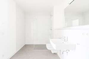 Urban wohnen mit viel Raum – 3 Zimmer, 2 Bäder, Balkon & Küche – 63067 Messehalle, Offenbach am Main – Vorschaubild 5
