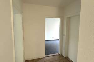 Familien aufgepasst! Top Sanierte 3 Zimmer-Wohnung mit modernem Bad – Sudetenweg 23, 38448 Vorsfelde, Wolfsburg – Vorschaubild 3