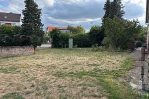 Zweifamilienhaus mit weitläufigem Grundstück in attraktiver Donaunähe – Die vollständige Adresse der Immobilie erhältst du vom Anbieter., 89231 Neu-Ulm – Vorschaubild 4