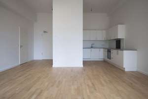 Kreative 2 Zimmer mit exklusiver Terrasse-Provisionsfrei – Platz des 4. Juli 8, 14167 Lichterfelde, Berlin – Vorschaubild 2