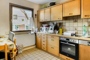Viel Platz für die Familie – 8-Zimmer-Einfamilienhaus mit Garten, Terrasse und 2 Bädern – Die vollständige Adresse der Immobilie erhältst du vom Anbieter., 72461 Albstadt – Vorschaubild 7