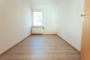 Wohnen mit Charme: Sonnige 3-Zimmer-Wohnung mit Südbalkon in Stadtfeld-Ost – Freiherr-vom-Stein-Straße 32, 39108 Stadtfeld Ost, Magdeburg – Vorschaubild 8